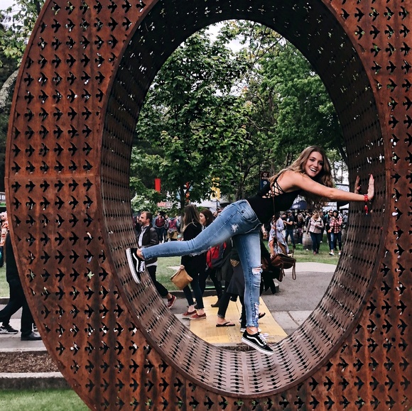 Meet your Posher, Sophia - Picture 1 of 1